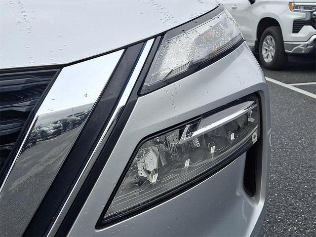 Photo of 2022 Brilliant Silver Metallic Nissan Rogue