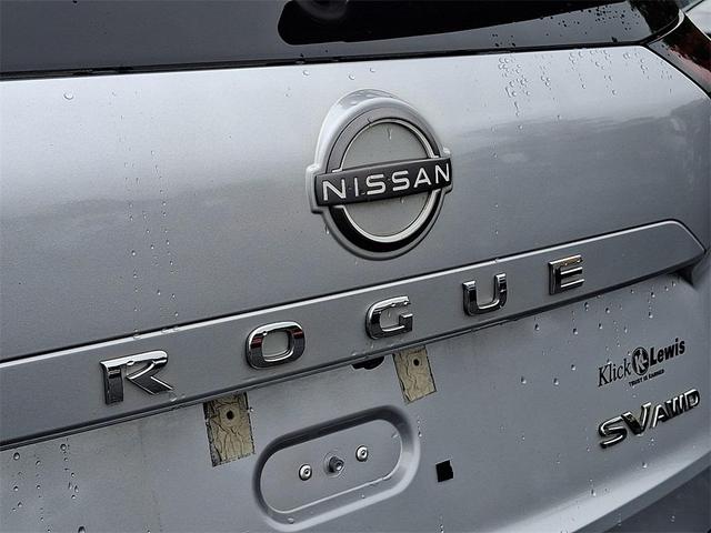 Photo of 2022 Brilliant Silver Metallic Nissan Rogue