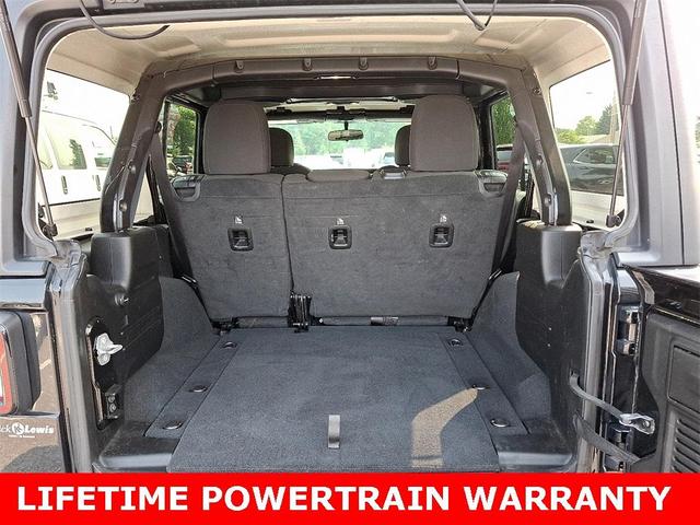 Photo of 2020 Black Clearcoat Jeep Wrangler Unlimited