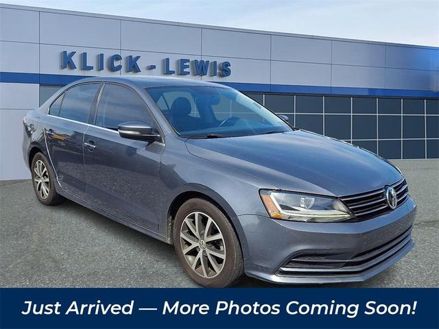 Photo of 2017 Platinum Gray Metallic Volkswagen Jetta