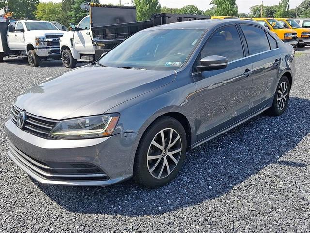 Photo of 2017 Platinum Gray Metallic Volkswagen Jetta