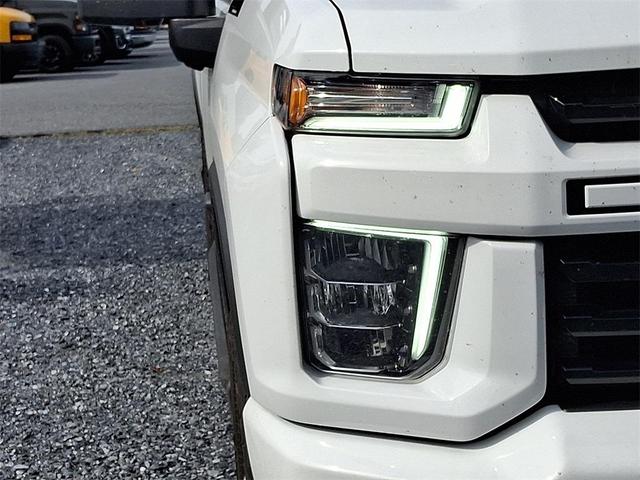 Photo of 2022 Summit White Chevrolet Silverado 2500