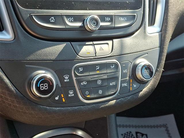 Photo of 2023 Summit White Chevrolet Malibu