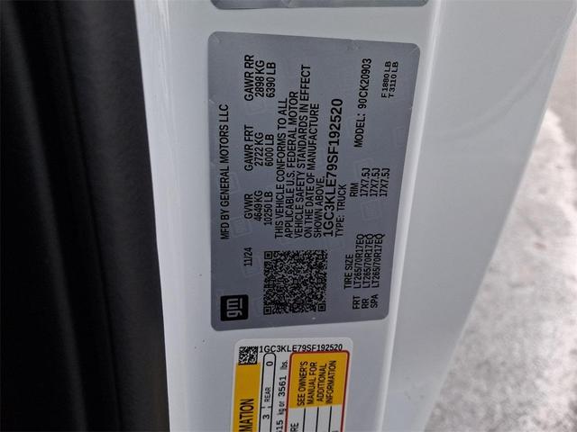 Photo of 2025 Summit White Chevrolet Silverado 2500