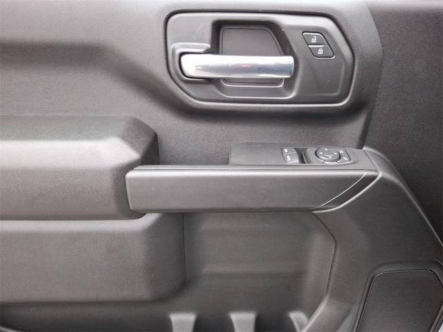 Photo of 2025 Summit White Chevrolet Silverado 2500