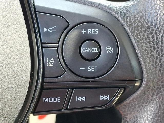 Photo of 2022 White Toyota Corolla