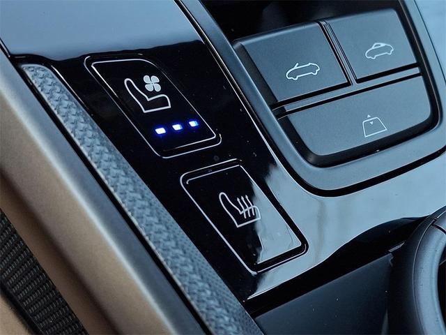 Photo of 2021 Gentian Blue Metallic Porsche 911