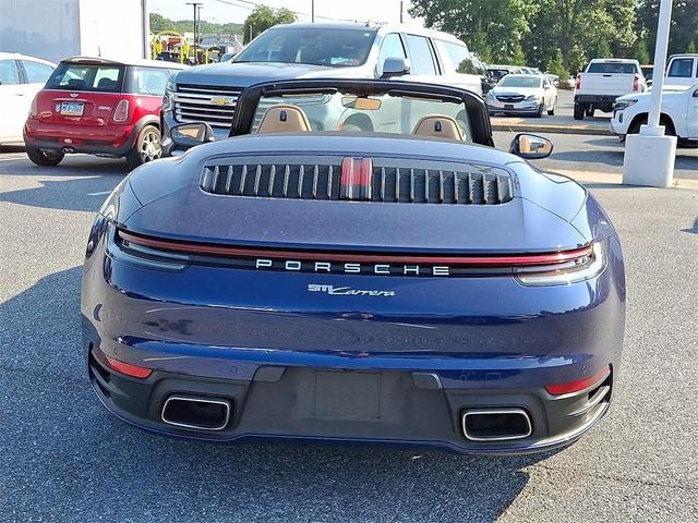 Photo of 2021 Gentian Blue Metallic Porsche 911