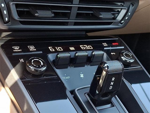 Photo of 2021 Gentian Blue Metallic Porsche 911