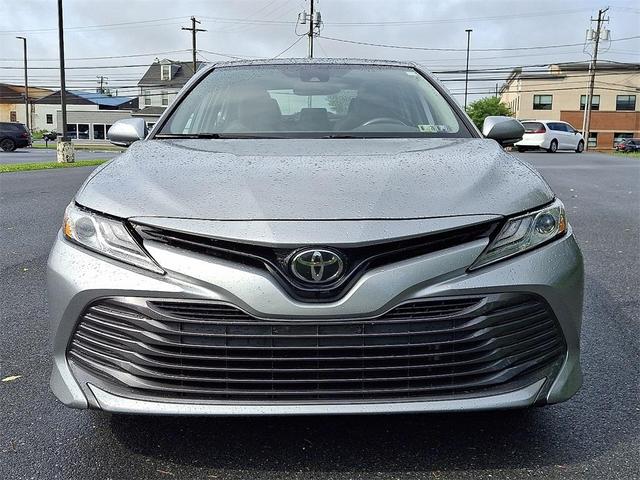 Photo of 2019 Celestial Silver Metallic Toyota Camry