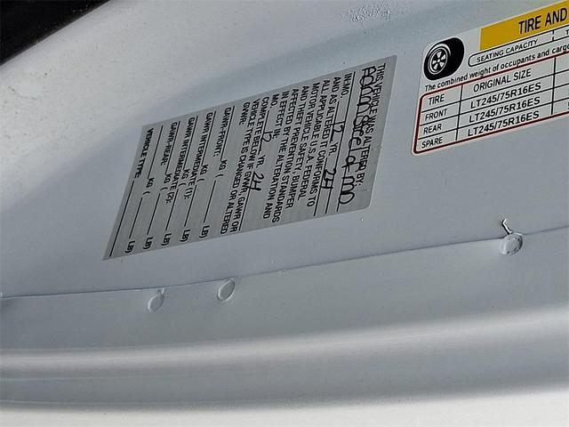 Photo of 2025 Summit White Chevrolet Express 3500