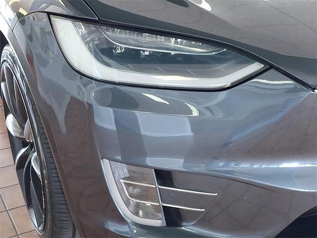 Photo of 2016 Titanium Metallic Tesla Model X