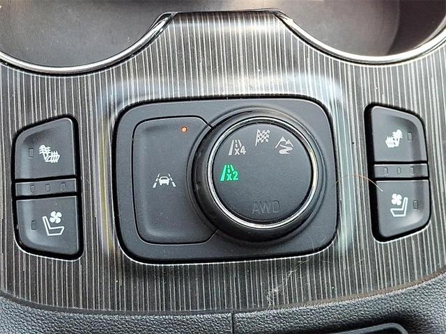 Photo of 2023 Ultra Blue Metallic GMC Acadia