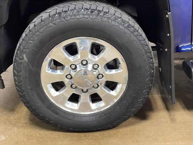 Photo of 2014 Blue GMC Sierra 2500