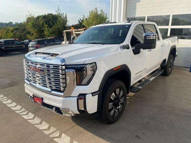 Photo of 2024 White GMC Sierra 2500