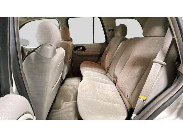 Photo of 2005 Silver Chevrolet Trailblazer
