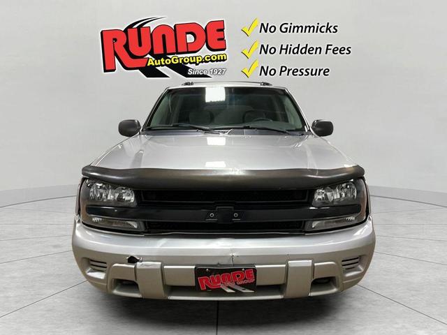 Photo of 2005 Silver Chevrolet Trailblazer