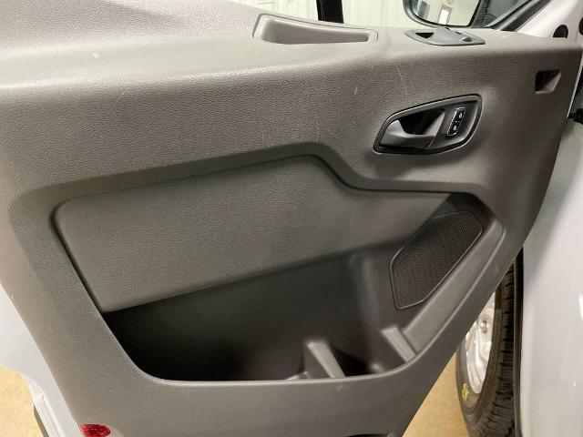 Photo of 2023 White Ford Transit-350