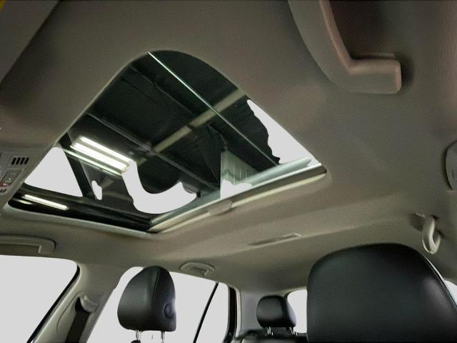 Photo of 2021 Deep Black Pearl Effect Volkswagen Golf