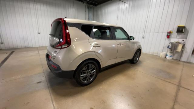 Photo of 2020 Gold Kia Soul