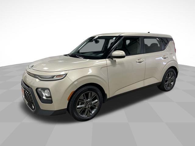Photo of 2020 Gold Kia Soul