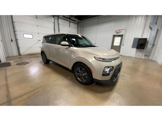 Photo of 2020 Gold Kia Soul
