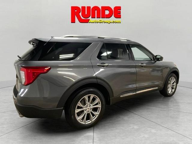 Photo of 2023 Gray Ford Explorer