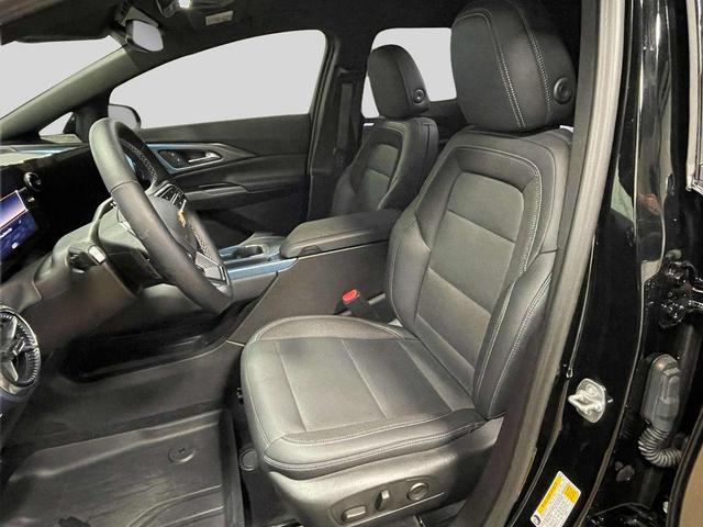 Photo of 2024 Black Chevrolet Equinox EV