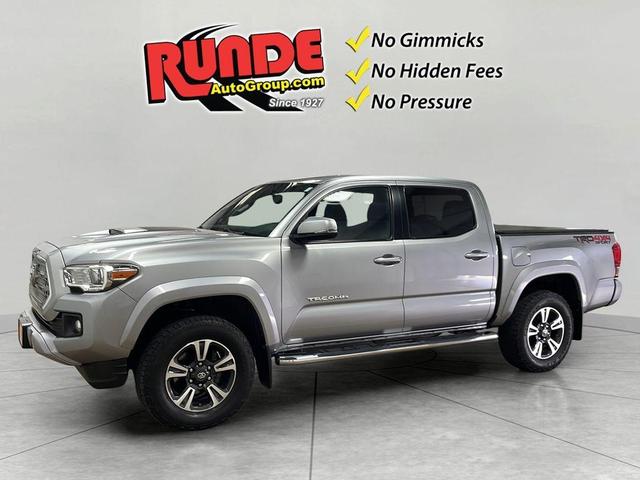 Photo of 2017 Silver Toyota Tacoma
