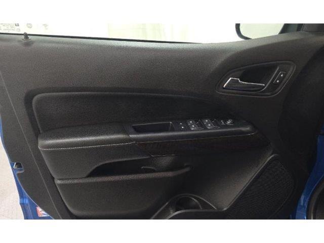 Photo of 2021 Blue GMC Canyon