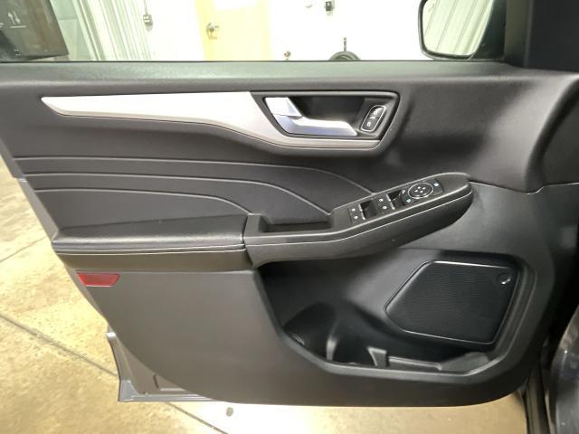 Photo of 2021 Gray Ford Escape