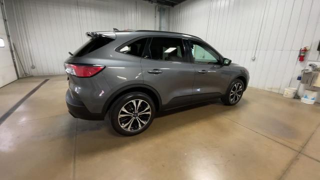 Photo of 2021 Gray Ford Escape