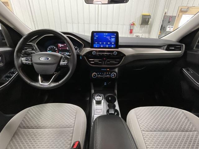 Photo of 2021 Gray Ford Escape