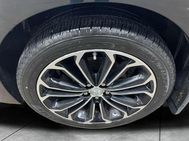 Photo of 2016 Black Toyota Corolla