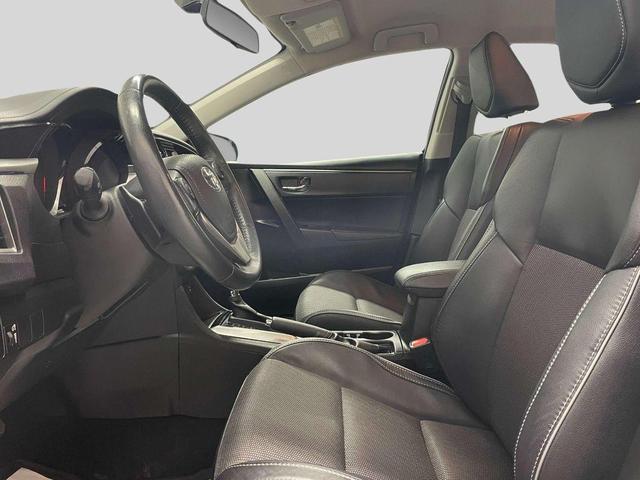 Photo of 2016 Black Toyota Corolla
