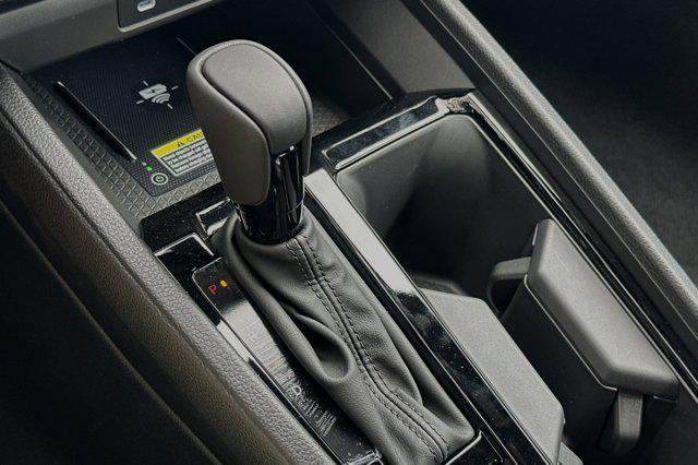 Photo of 2025 Solar Silver Metallic Honda Accord Hybrid