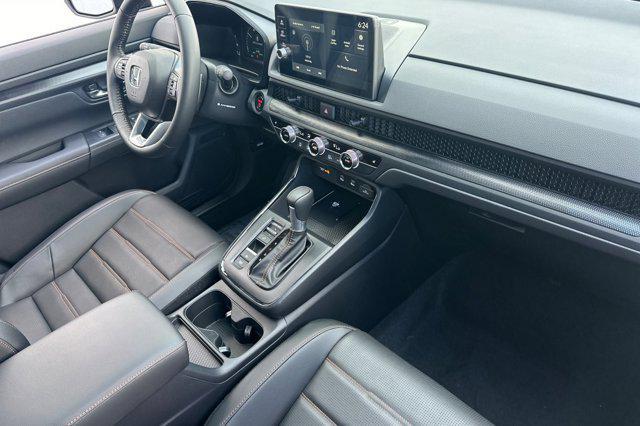 Photo of 2026 Platinum White Pearl Honda CR-V Hybrid