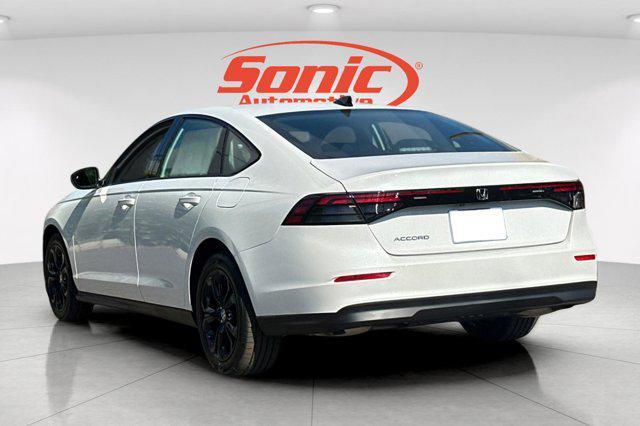 Photo of 2025 Platinum White Pearl Honda Accord