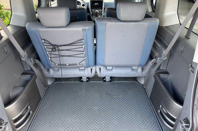 Photo of 2005 Fiji Blue Pearl Honda Element