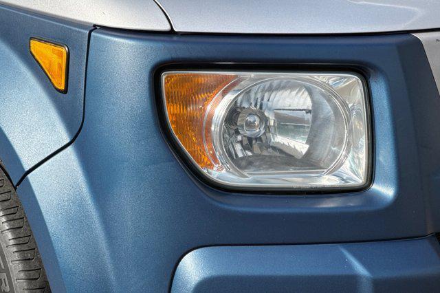 Photo of 2005 Fiji Blue Pearl Honda Element