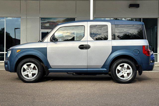 Photo of 2005 Fiji Blue Pearl Honda Element