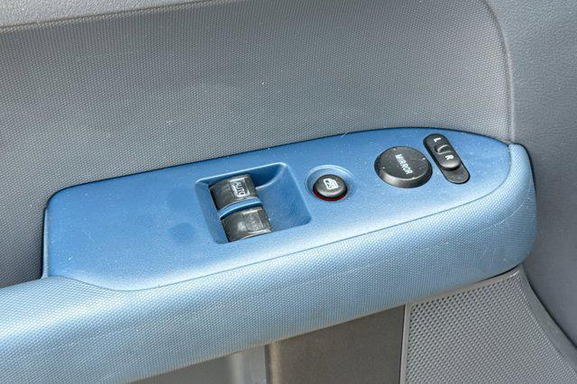 Photo of 2005 Fiji Blue Pearl Honda Element