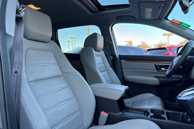 Photo of 2022 Lunar Silver Metallic Honda CR-V Hybrid