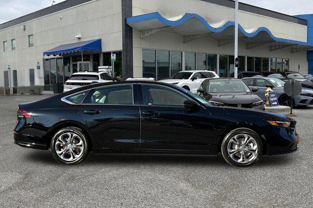 Photo of 2025 Crystal Black Pearl Honda Accord Hybrid