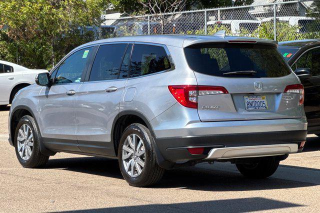Photo of 2019 Lunar Silver Metallic Honda Pilot
