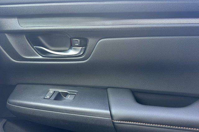 Photo of 2026 Platinum White Pearl Honda CR-V Hybrid