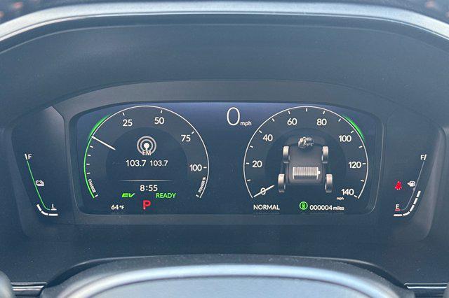 Photo of 2026 Platinum White Pearl Honda CR-V Hybrid