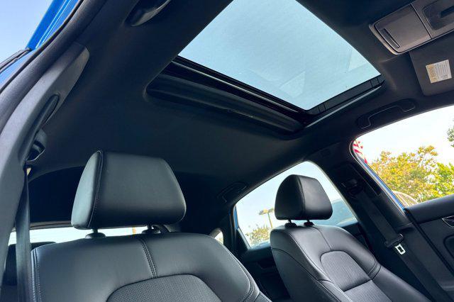Photo of 2022 Boost Blue Pearl Honda Civic