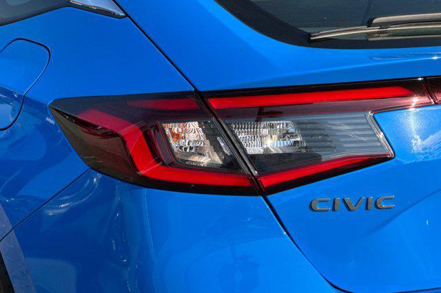 Photo of 2022 Boost Blue Pearl Honda Civic