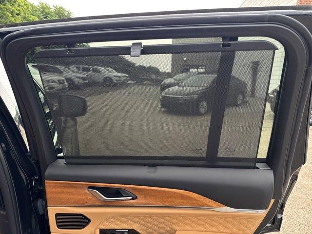 Photo of 2022 Diamond Black Jeep Grand Cherokee